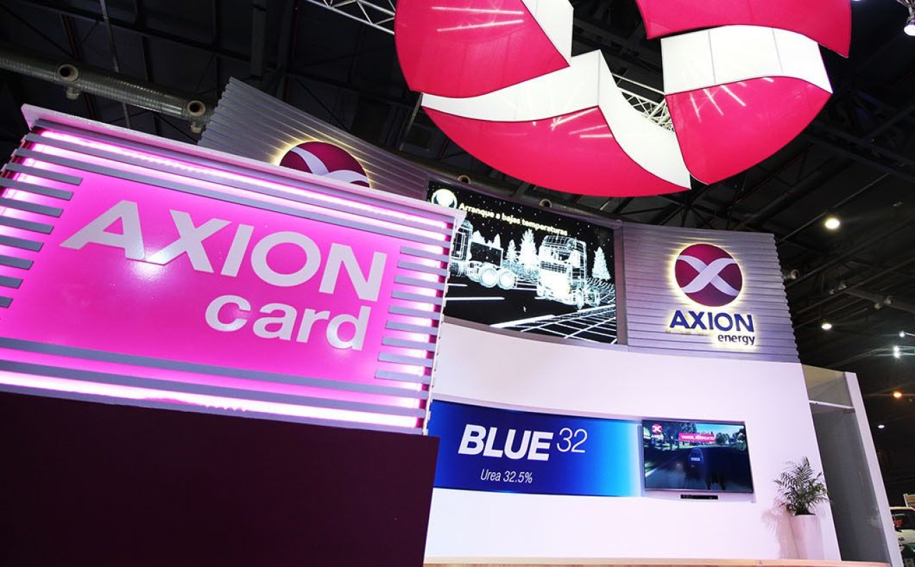 Stand AXION Energy Expotransporte 2016