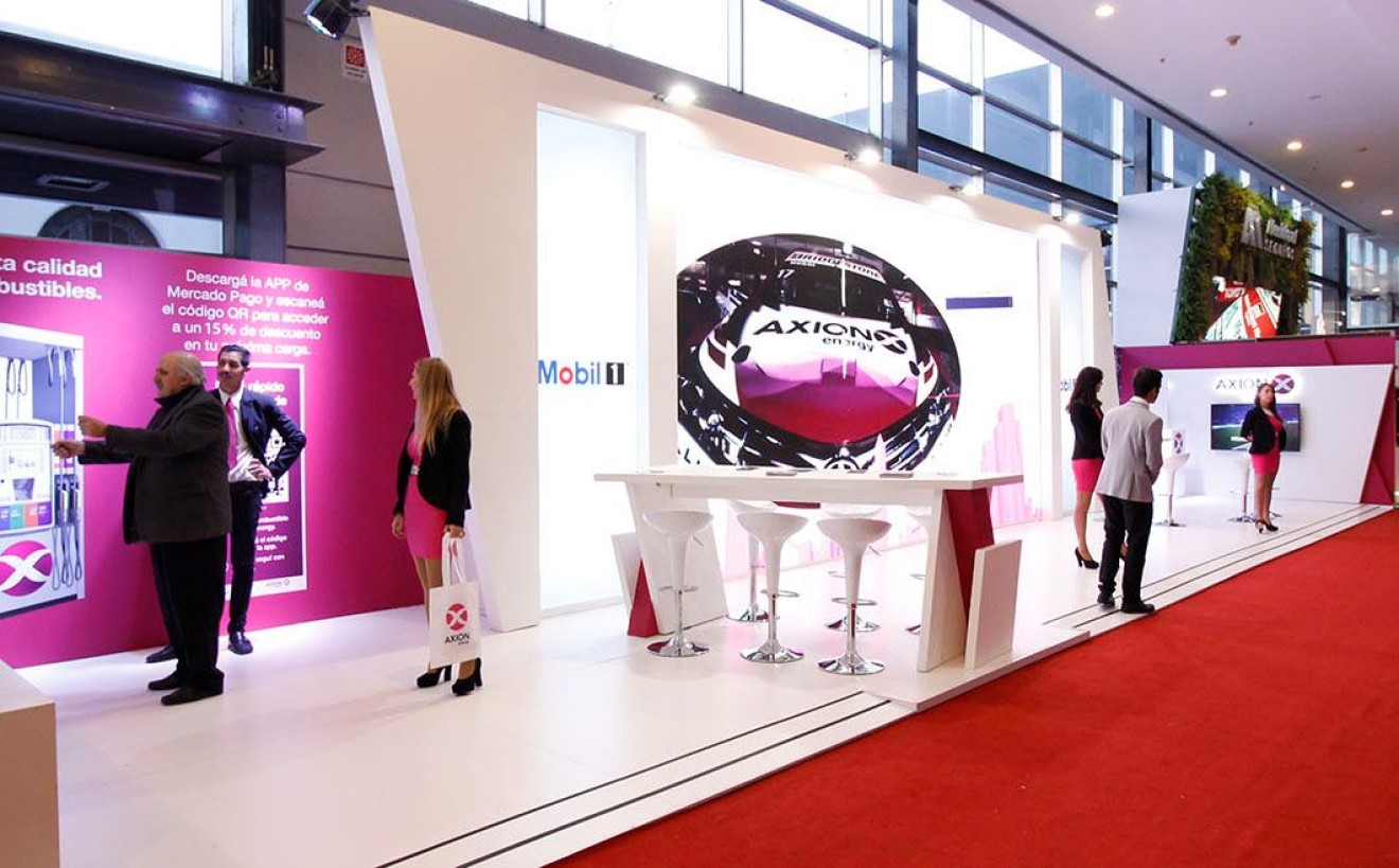 Stand Axion energy Salón del Automóvil 2017
